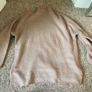 BLUSH SWEATER- URBAN OUTFITTERS